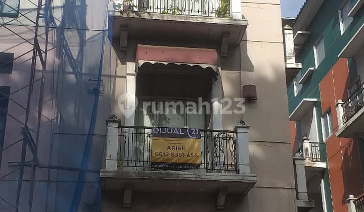 Ruko Hook Furnished Dan Strategis Di Plaza 3 Pondok Indah S8752