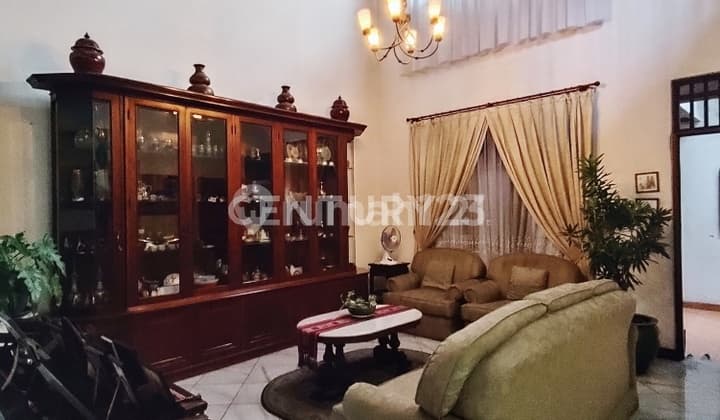 Rumah Bagus 2 Lantai di Rawamangun Jakarta Timur S7520