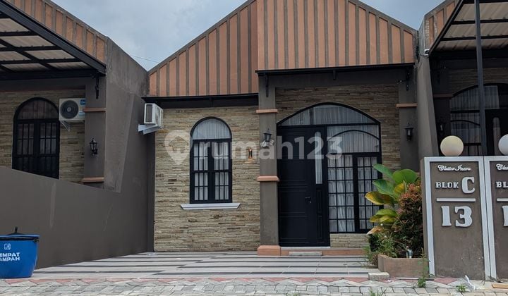 Rumah Mewah Di Tembalang Dekat Kampus Undip