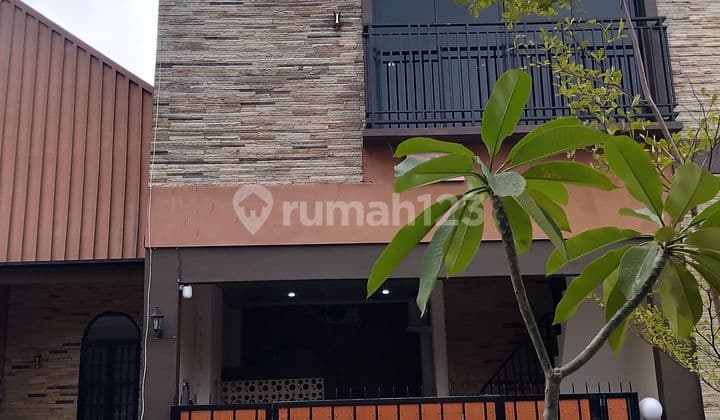 Exclusive Boarding House in Tembalang Cluster Residential Area Near Undip