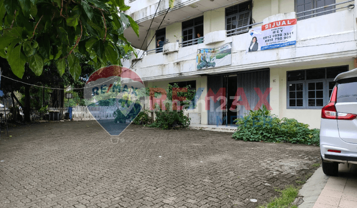 For Sale Spacious Building in Pasar Baru, Central Jakarta