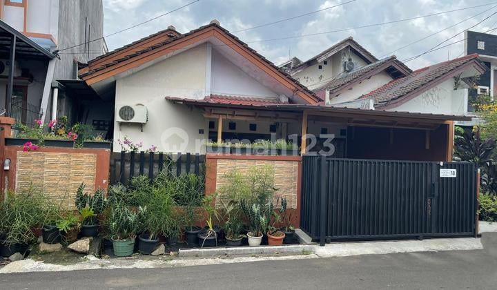 di Pamulang Permai I Tangerang Selatan , Tangerang Selatan ( DW) di Pamulang Permai I Tangerang Selatan , Tangerang Selatan ( DW)