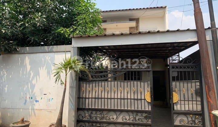 For Rent House Fully Furnished Area Cawang East Jakarta