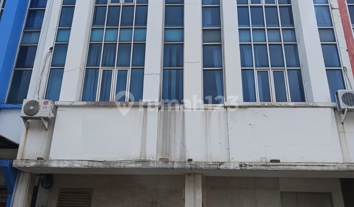 Kantor Bagusstrategis di Modern Landgerang Kota