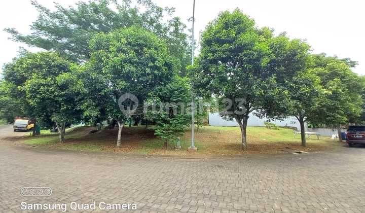 Cool Affordable Plot - Corner