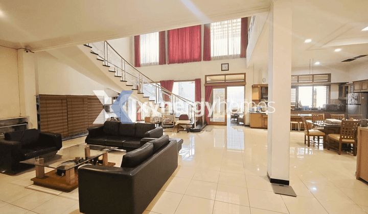 Rumah 2 Lantai SHM di Mekar Wangi Bandung