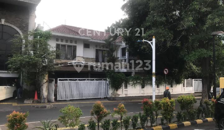 Dijual Rumah Dilokasi Strategis di Jakarta Selatan
