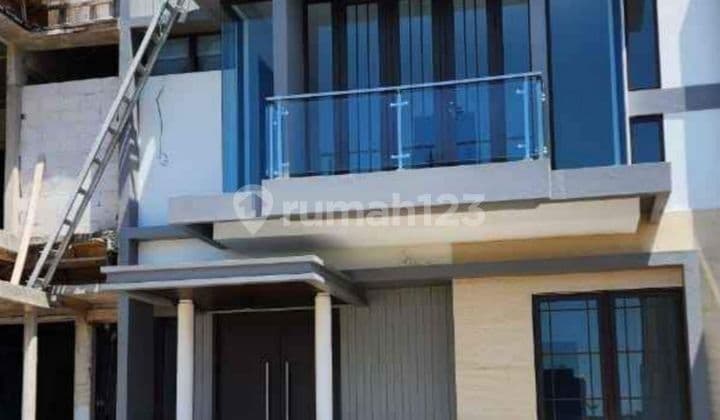 Rumah' 2 Lantai Siap Huni Di Tanjung Bunga Makassar