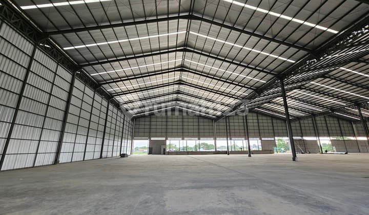Disewakan.gudang Baru Luas 1800m2.diteluknaga Tangerang