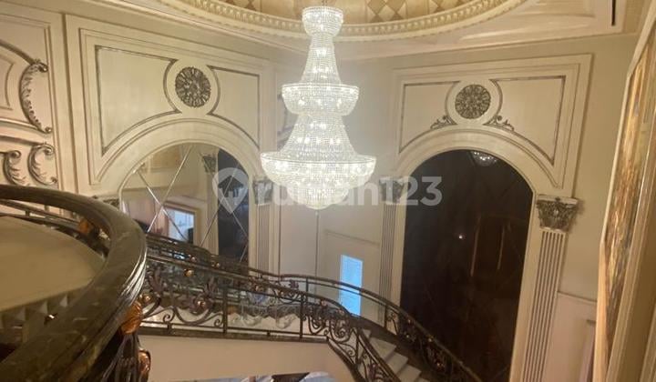 For Sale Luxurious American Classic House, 1000 m2 Area, at Beautiful Beach Kapuk, North Jakarta