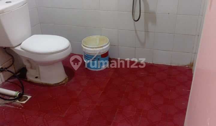 Selling cheap house in Taman Palem Lestari, West Jakarta