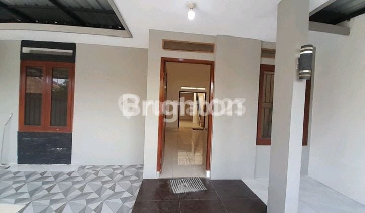 Rumah Sewa 2lantai Menarik Siap Huni, Lingkungan Nyaman, Akses Ke Bandara Maupun Jalan Toll Dekat