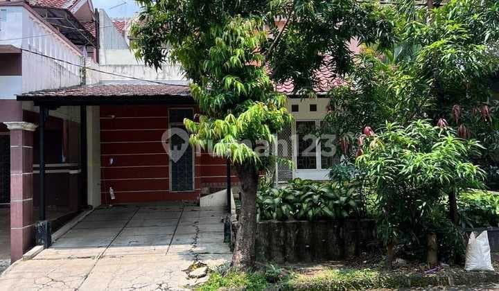 Ready-to-Occupy House in Taman Bougenville, Lippo Cikarang - Serene & Strategic Environment