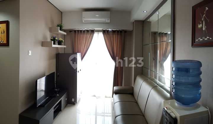 TRIVIUM APARTMENT IN SOUTH TOWER - Swimming Pool & Lake View