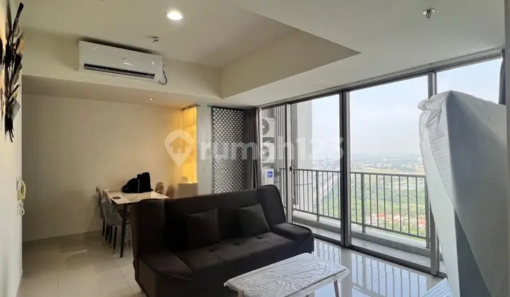 Just Bring Your Suitcase!!, Modern Orange County Apartment - 2BR, Fully Furnished & Prime Location.