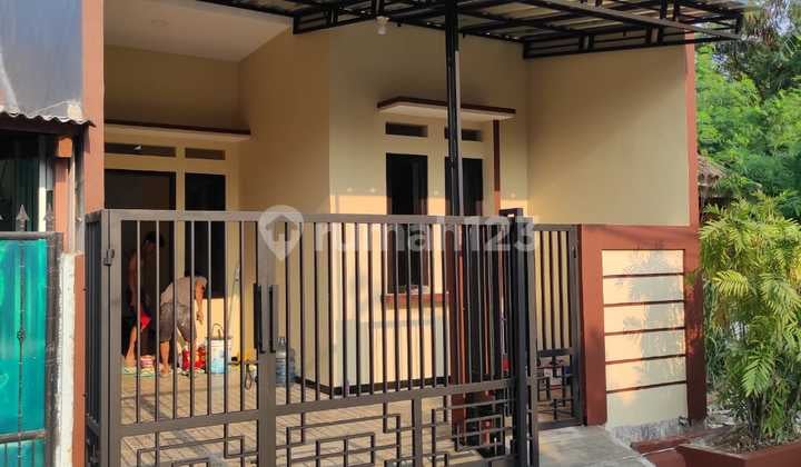 Rumah Baru Siap Huni di Poris Indah Lokasi Strategis