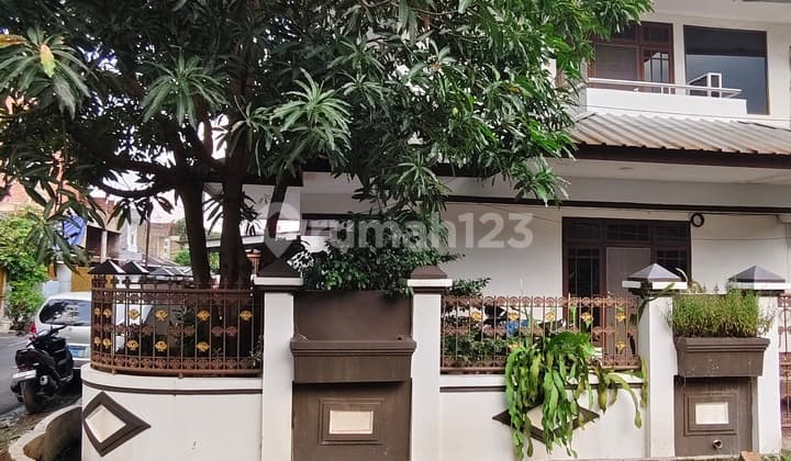 Rumah Hook 2 Lantai di Perumahan Kosambi Baru