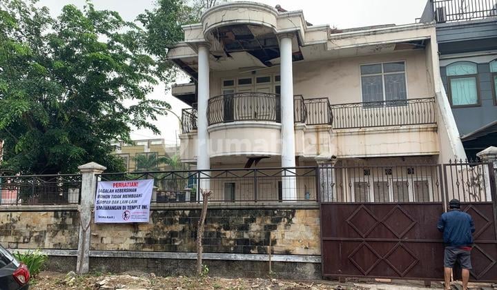 Tanah Hoek Belakang Mall di Taman Palem Lestari