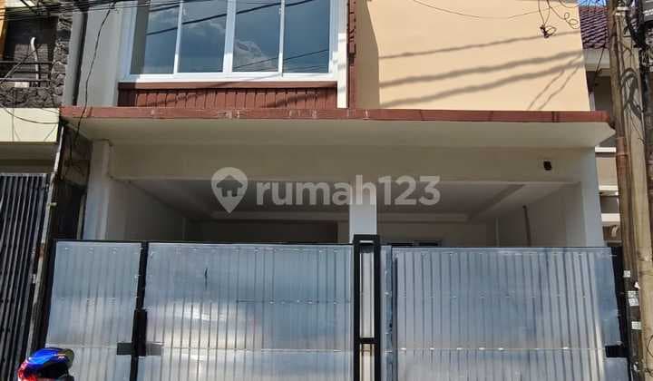 Termurah Rumah Baru 3 Lantai di Taman Palem Lestari
