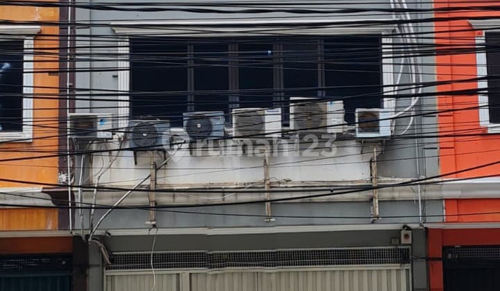 Ruko Lokasi Strategis Pinggir Jalan Raya dan Siap Huni @Jl RS Fatmawati