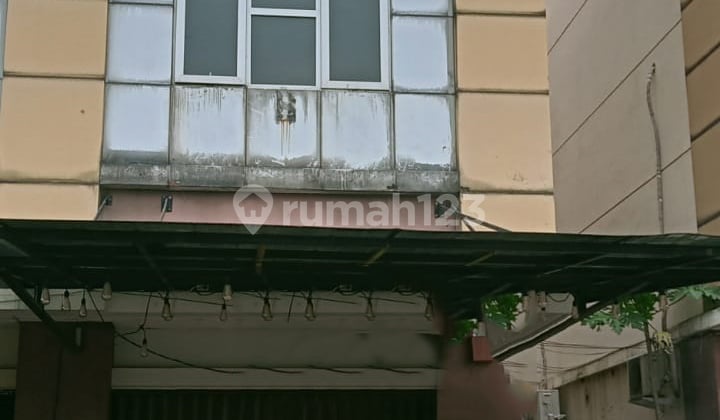 Ruko 3 Lantai Siap Pakai dan Lokasi Strategis @BSD