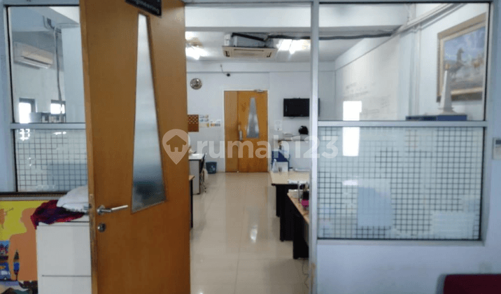 Ruko 5 Lantai Siap Pakai | LT 95 M2 | LB 284 M2 | Kamar Mandi 4, Daerah Jakarata Utara