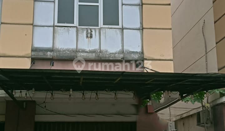 Ruko 3 Lantai Siap Pakai dan Lokasi Strategis @BSD