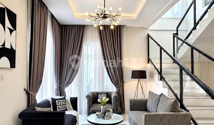 Beautiful Modern Home with Private Swimming Pool in Bintaro Sector 3A