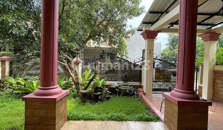 Rumah 2 Lantai di BSD City Siap Huni Bagus Siap Huni dengan kT 5+1 KM 3+1 Surat SHM