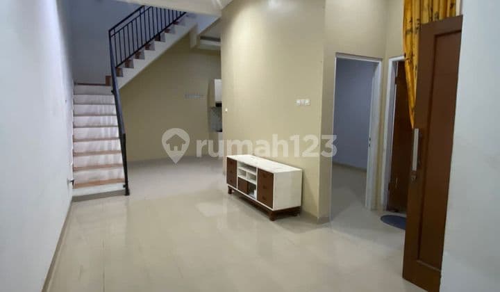 Rumah Cantik 2 Lantai Siap Huni dengan Hunian Nyaman @Pondok Aren.