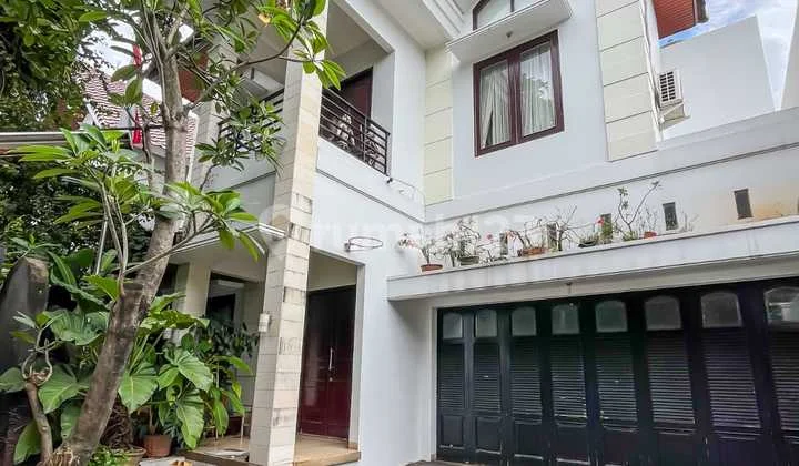 Rumah Mewah Diragunan Jakarta Selatan dengan Private Pool