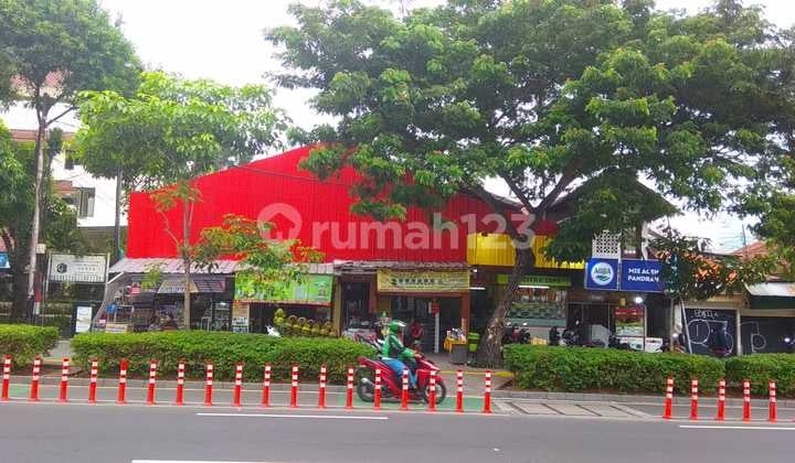For sale: Shop house with land calculation on Jl Kramat Raya, Central Jakarta.