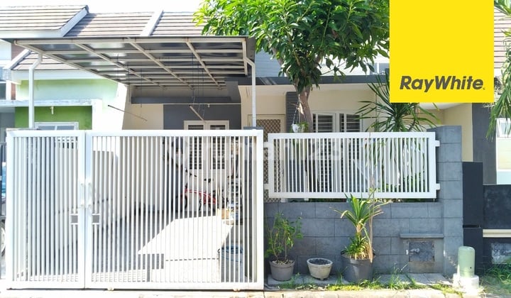 Old House for Sale in a Strategic Location on Jl. Kebalen, Rawa Barat, South Jakarta