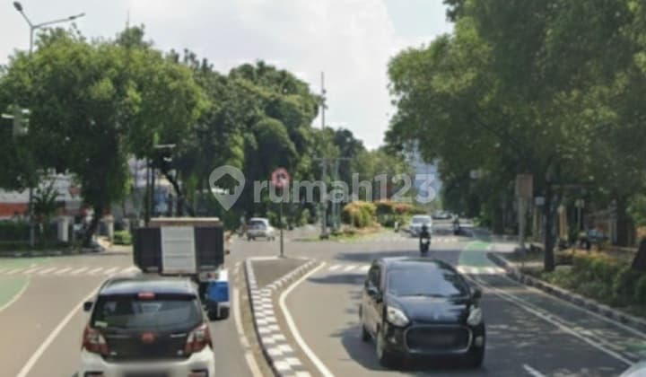 Dancing Price in Menteng, Prime Location Rarely Available Art Deco Style House. Suitable for Office in Menteng, Central Jakarta.