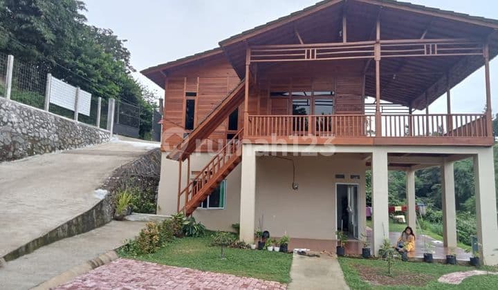 Di jual vila plus grenhouse megamendung