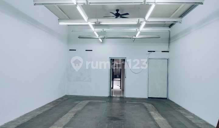 Ruang Usaha Mainroad Strategis di Ahmad Yani Bandung