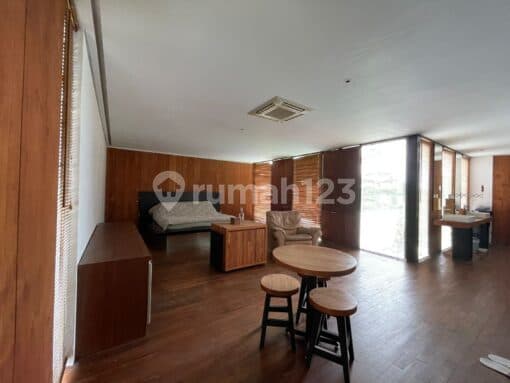 Lake View House in Tatar Purbasari, New Parahyangan City