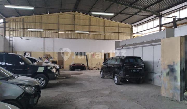 Gudang Siap Pakai di Jalan Sudirman Bandung