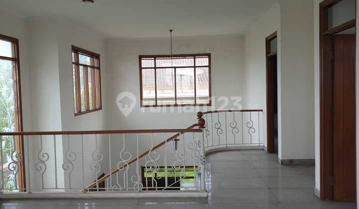 Dijual Cepat Harga Nego Rumah Resor Dago Pakar