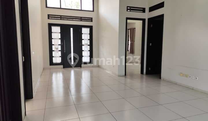 Rarely Do Bandung's Old-Time Houses Have Lake and Mountain Views.