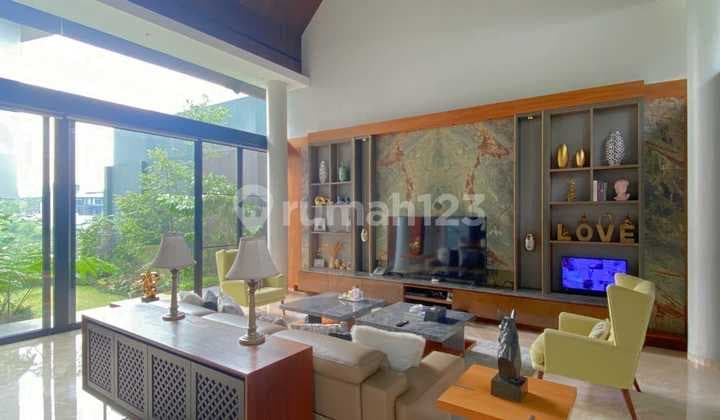 Luxury Lake View House in Tatar Larangtapa, New Parahyangan City