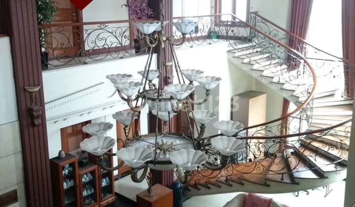 Rumah Mewah di Jl. Kebagusan, Pasar Minggu, Jakarta Selatan