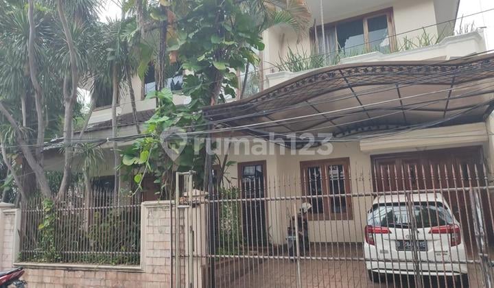 Dijual Cepat Rumah di Ancol Timur... Kondisi Bagus Siap Huni... Harga Bersahabat...