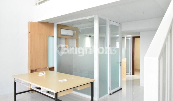 Ruang Kantor SOHO Pancoran Jakarta Selatan