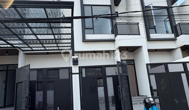 New 3-Story House in Duri Kepa, West Jakarta