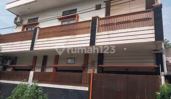 Rumah 2 Lantai Semi Furnish Shm Di Taman Bandara Dadap