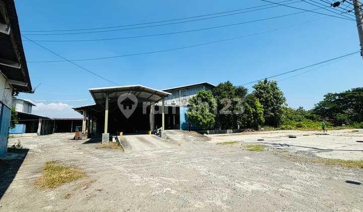 DIJUAL GUDANG + MESIN SLEP DI JALAN RAYA DEMAK PURWODADI DI GODONG TIDAK JAUH DARI PINTU TOL DEMAK