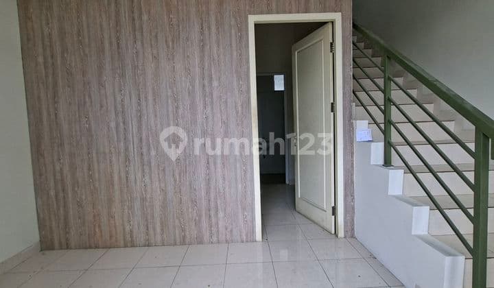 Ruko Terletak.dekat.denga.rs.betsyeda,Dekat.sekolah Tarakanitadi Pinggiggi Jalan.letaknya