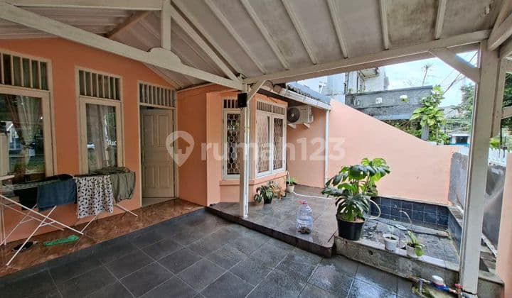 Miliki Hunian Lokasi di Setor 4, Kondisi Fully Furnished dengan Surat SHM, Siap Huni.
