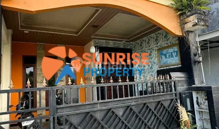 Dijual Rumah 2,5 Lantai di Puri Rhabayu Tiban